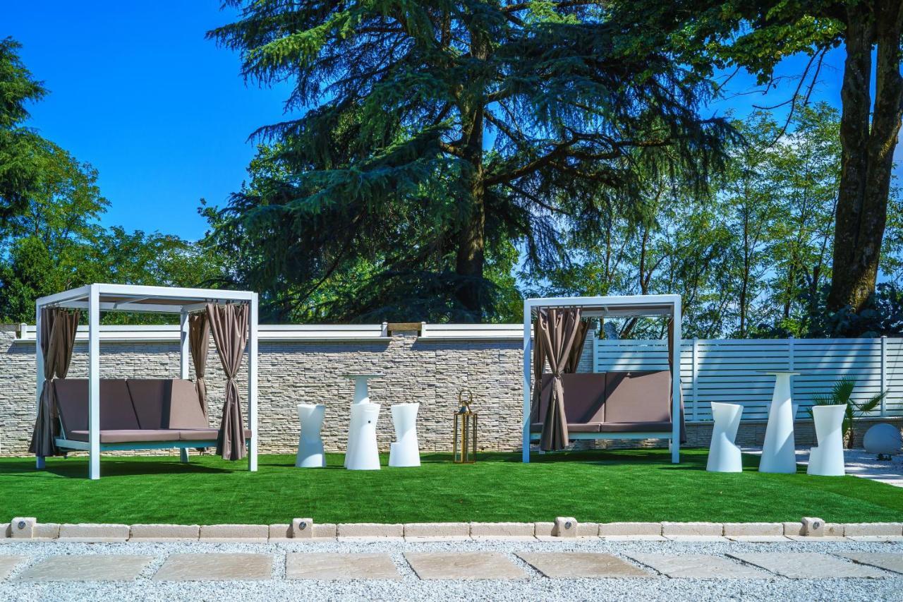Villa Vittoria B&B - Wellness Terme di Miradolo Екстериор снимка