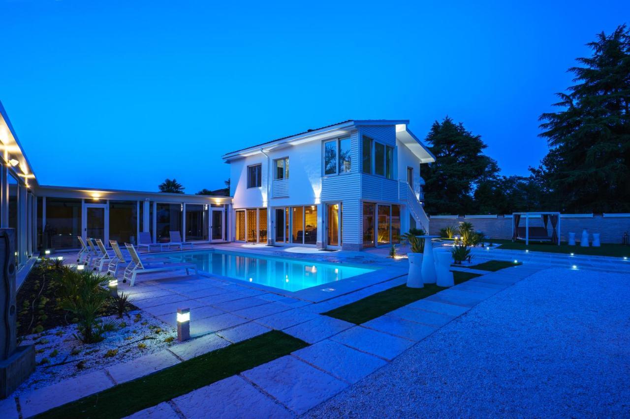 Villa Vittoria B&B - Wellness Terme di Miradolo Екстериор снимка